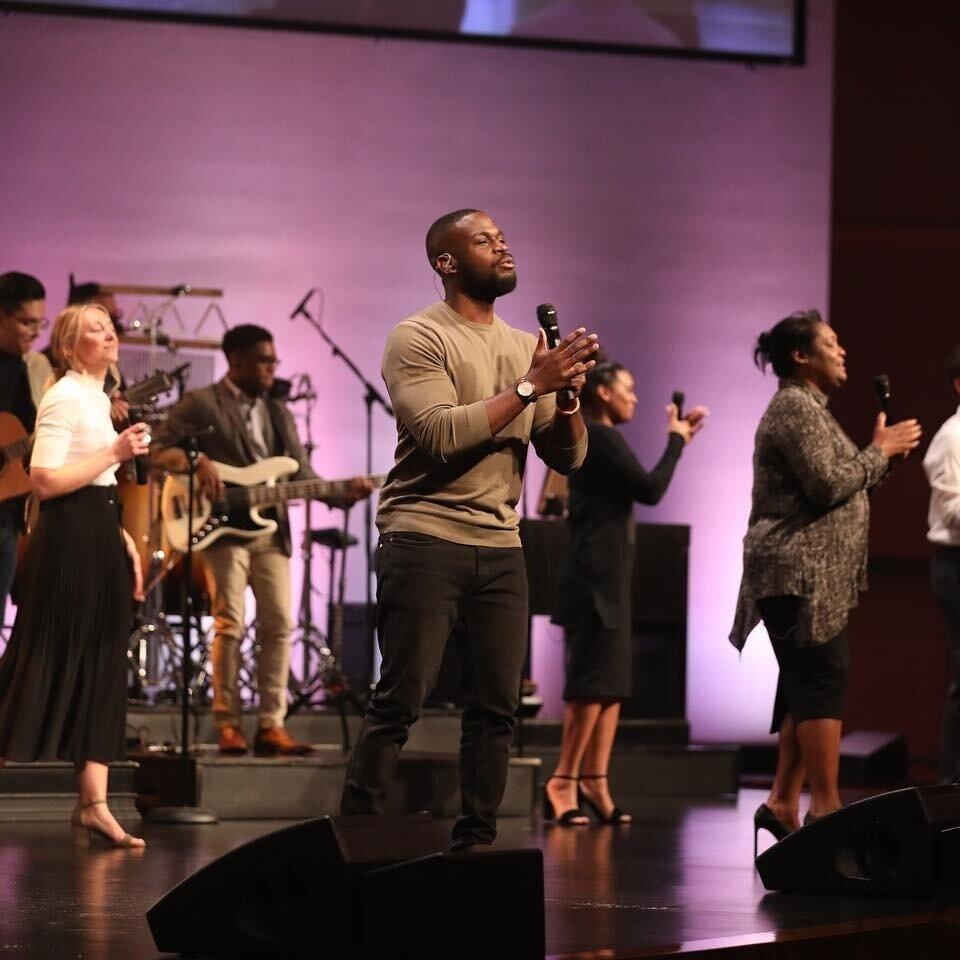 FIRST CHURCH LIVEWorship Service LIVE Page